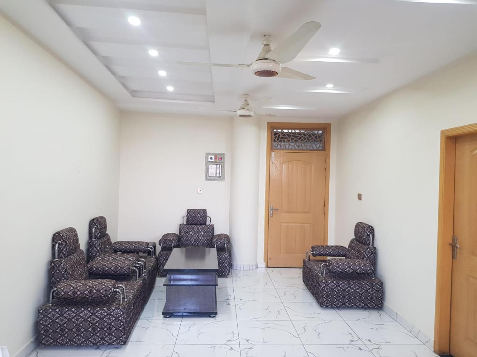 Hotel Executive One Multan Exterior foto